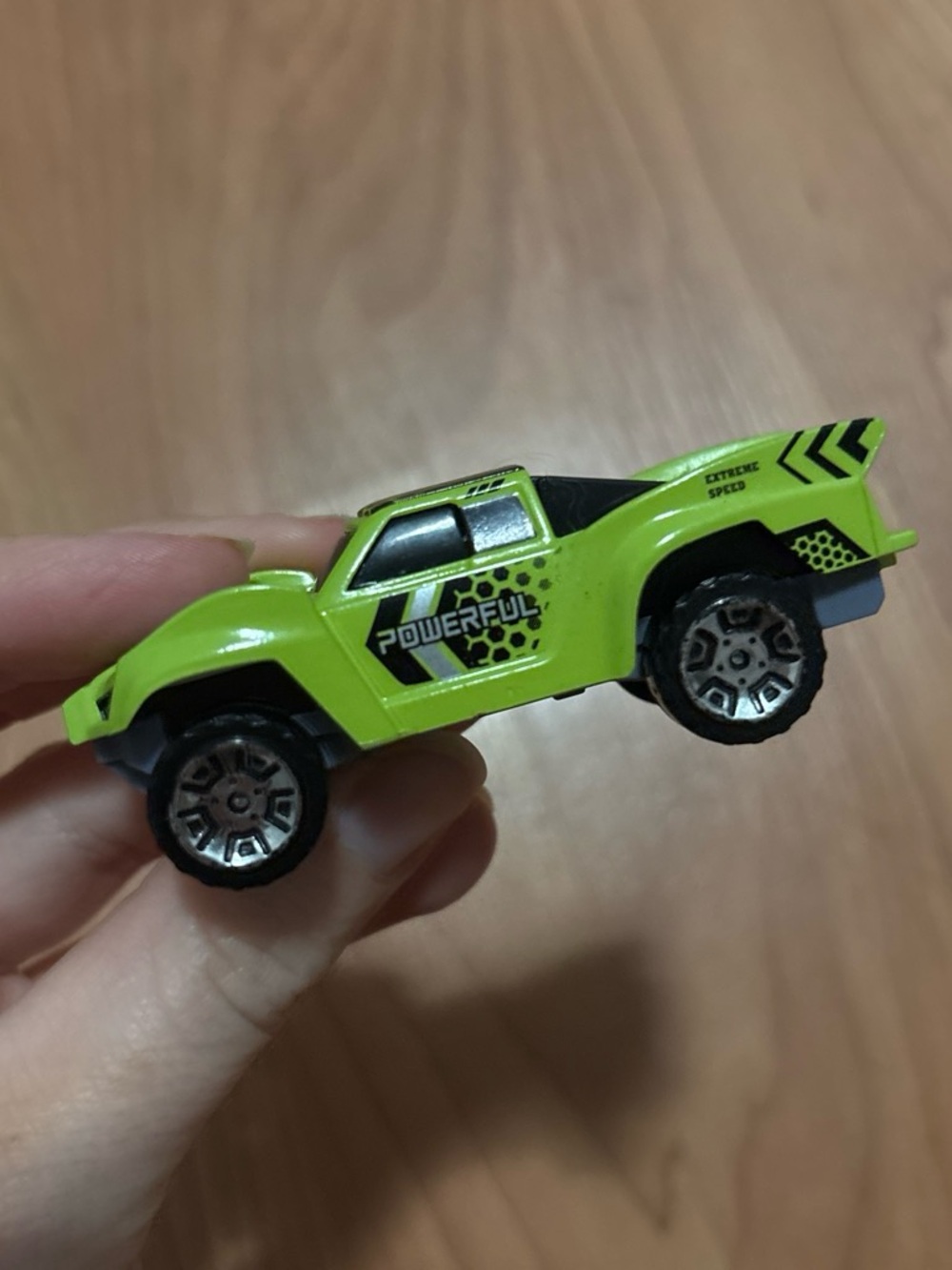 Bright Green Off-Road Toy Truck for Kids - Durable Play Vehicle